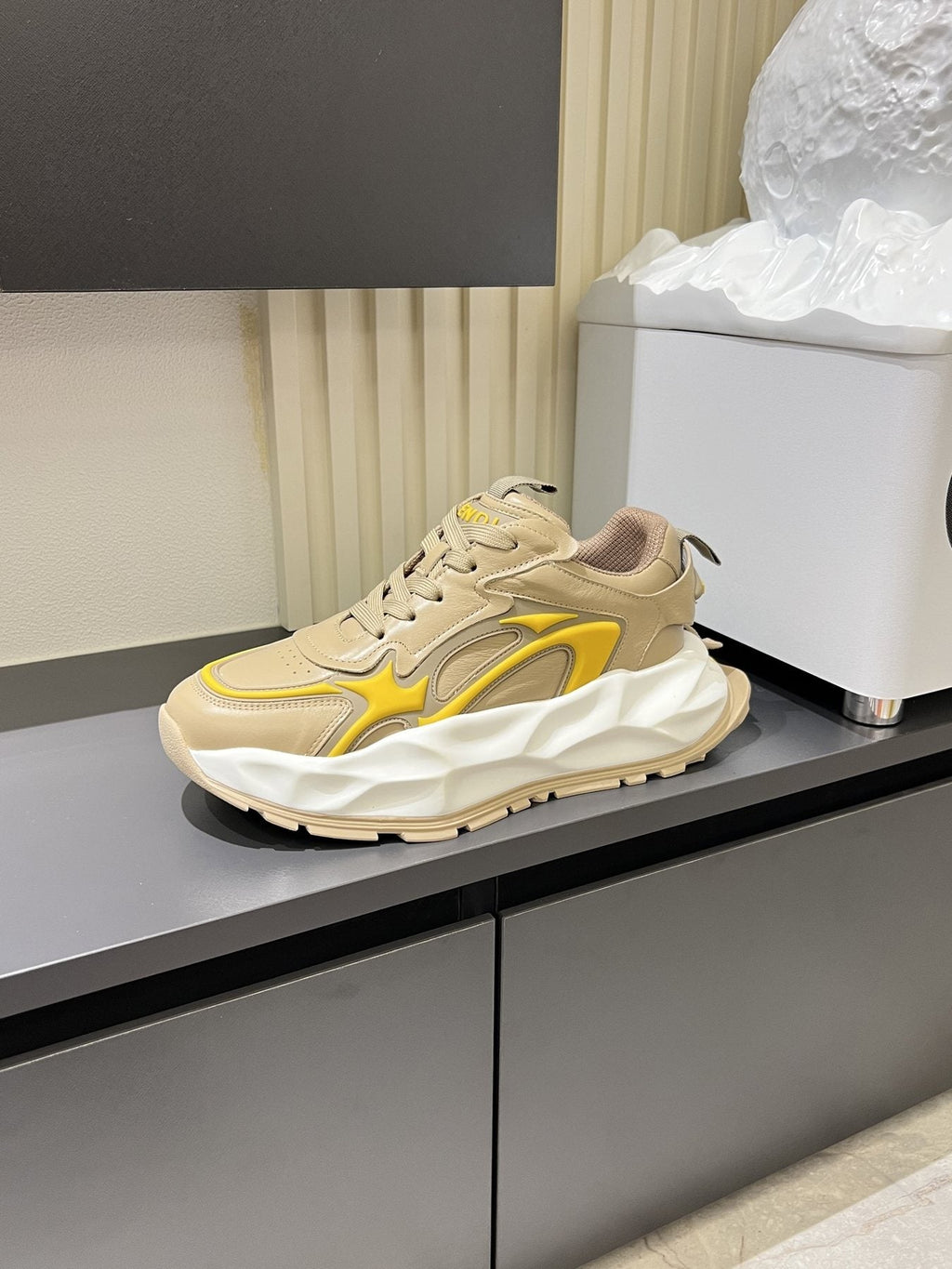 Fendi Flow Low-Top Sneakers — side