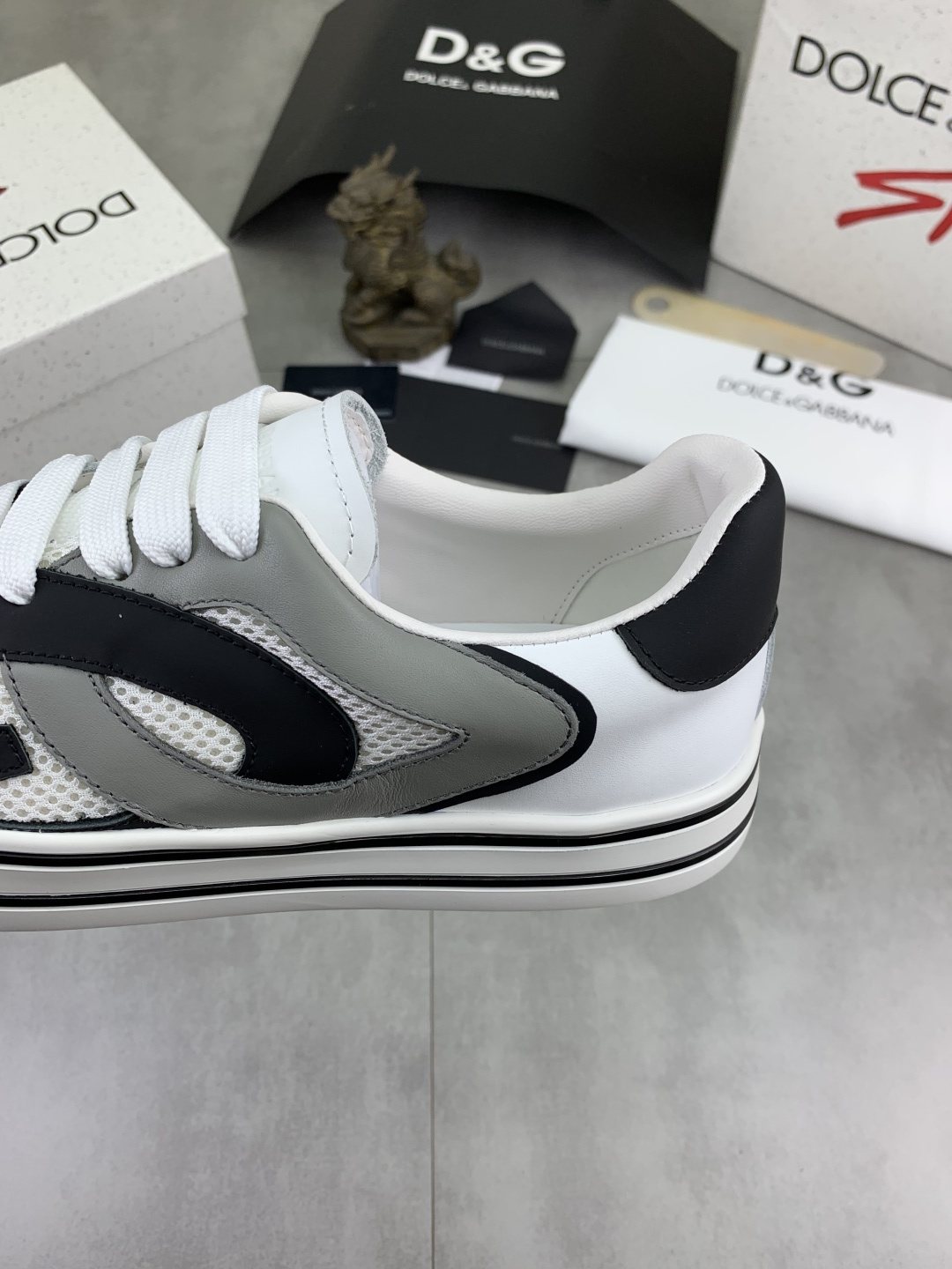微商相册测试鞋子-Dolce & Gabbana Patterned Low-Top Sneakers — side