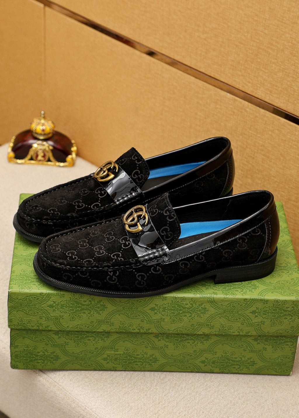 GUCCI Monogram Logo-Hardware Loafers — side