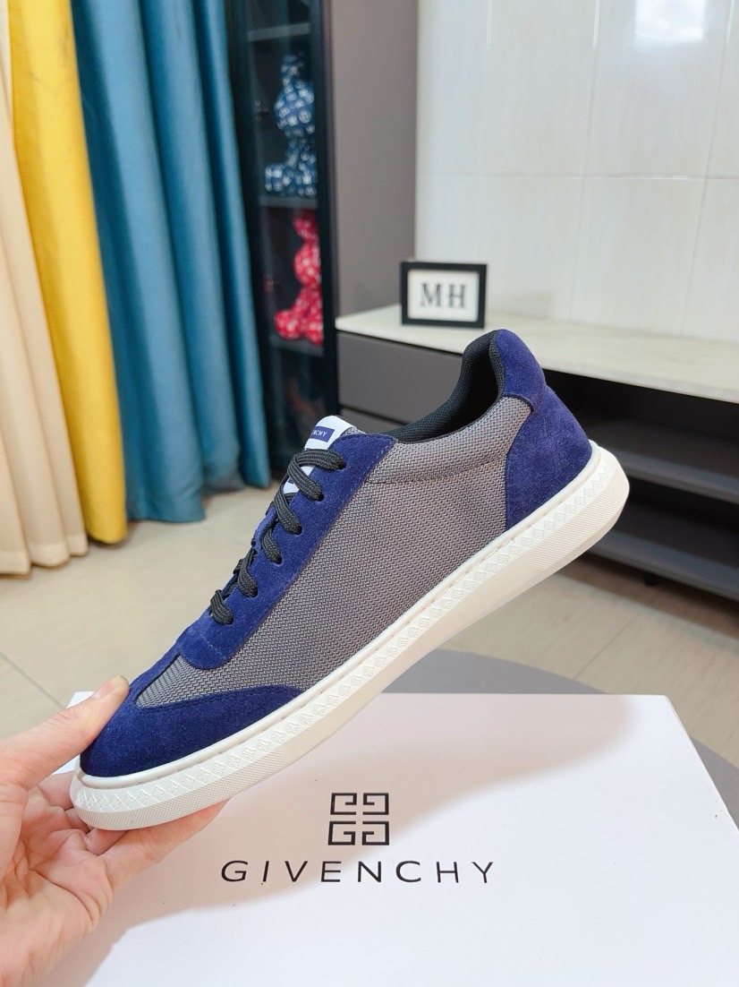 Givenchy Contrast Panel Low-Top Sneakers — detail
